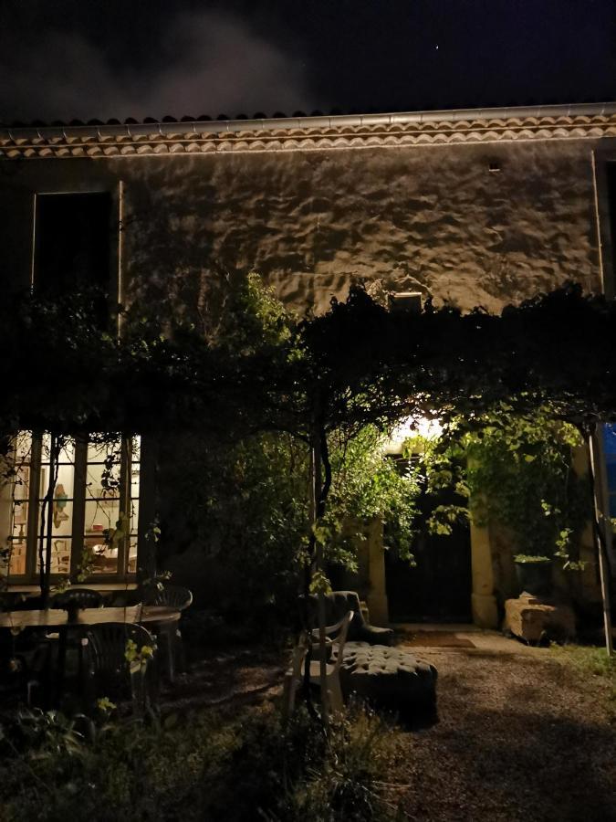 Experience Unique Dans Un Lieu Magique Hotel Vergeze Exterior photo